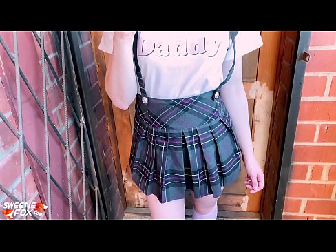 ❤️ A menina da escola chupa profundamente a piça e fode em vez de aulas. Porno em porno pt-br.tradeis.top